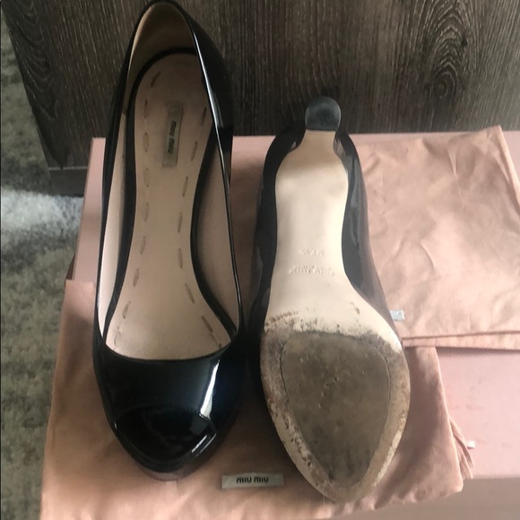 Miu Miu Vernice Patent Open-toe Pumps - Picture 2 of 2
